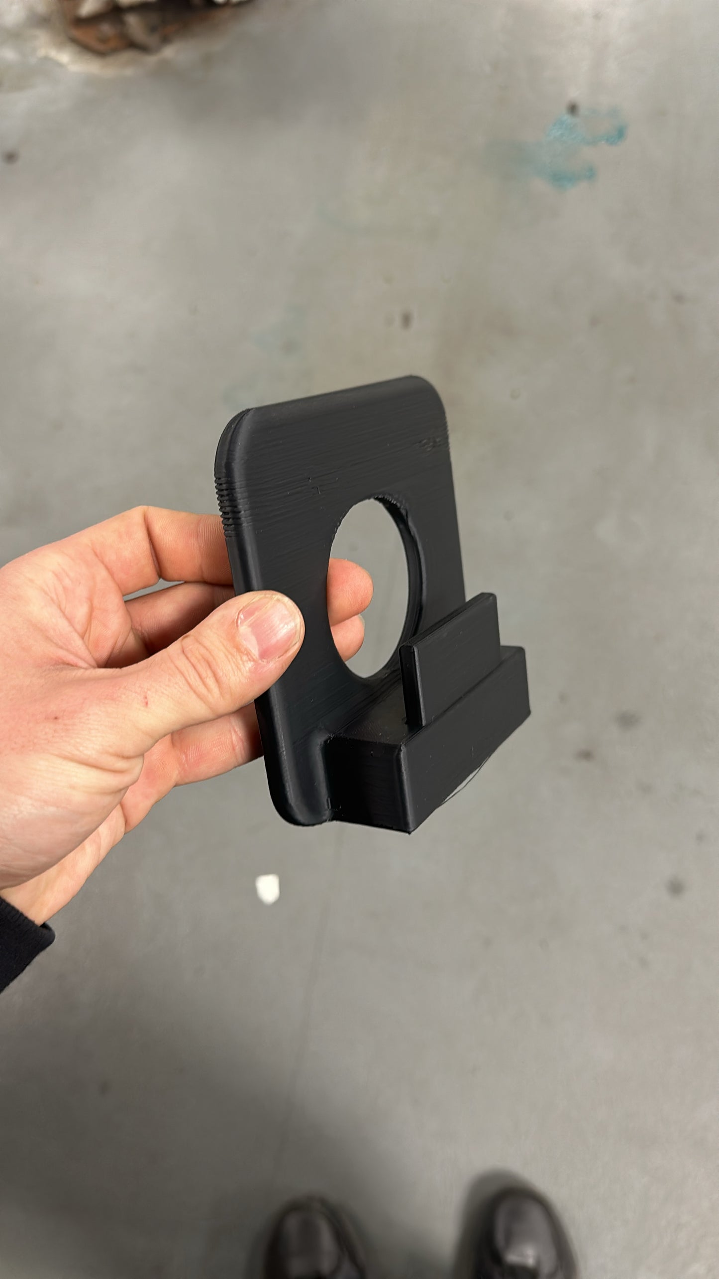 M12 Milwaukee radio mount for Us General hutch 
