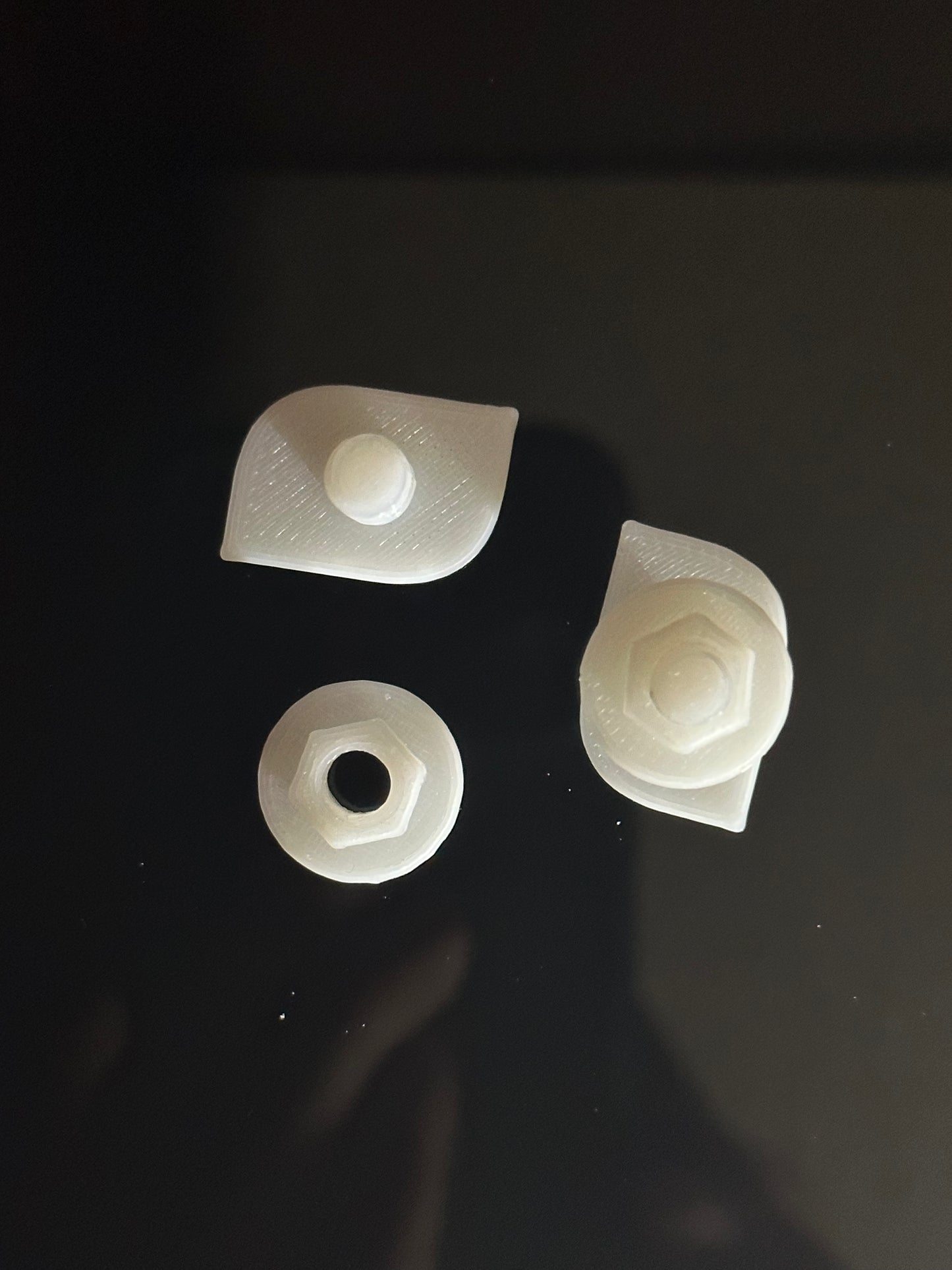 Audi B3/B4 fender lower trim clips
